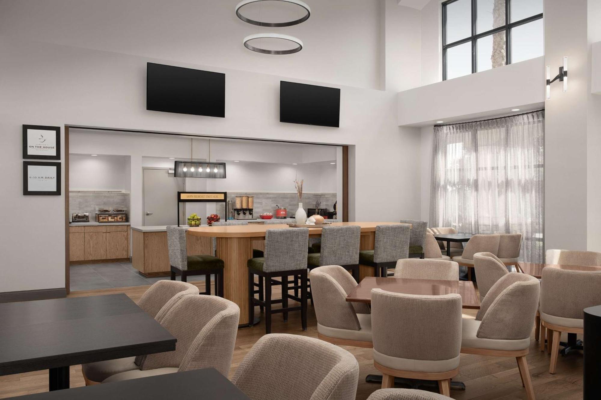 Hampton Inn & Suites Paso Robles Esterno foto